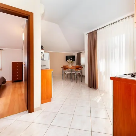 Apartments Martina Rovinj Exterior photo