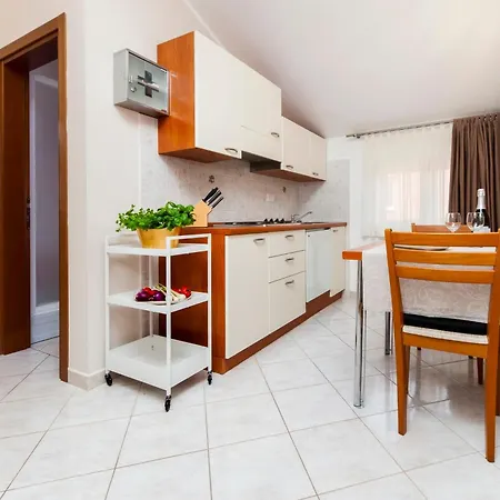 Apartments Martina Rovinj Exterior photo