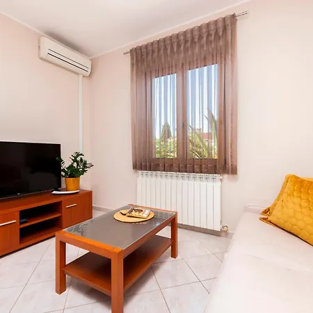 Apartments Martina Rovinj Exterior photo