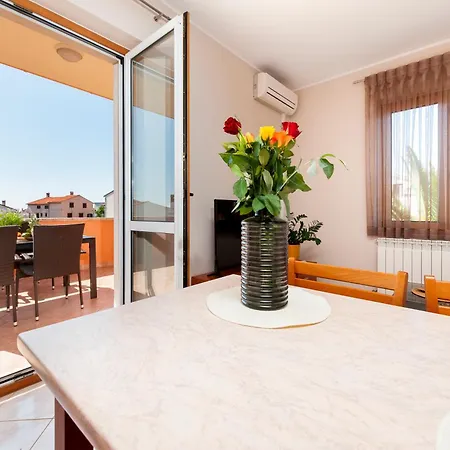 Apartments Martina Rovinj Exterior photo