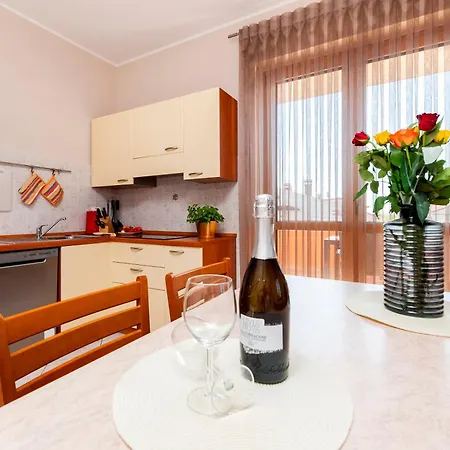 Apartments Martina Rovinj Exterior photo