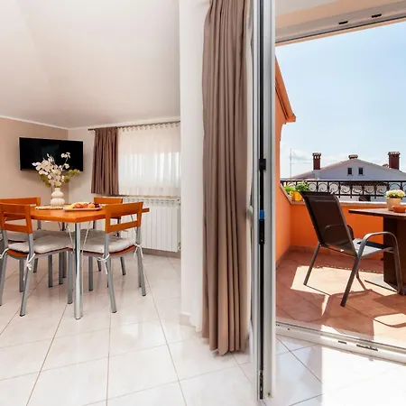 Apartments Martina Rovinj Exterior photo